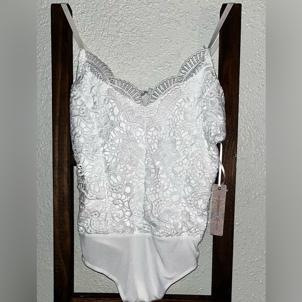 Women’s Bodysuit, Iris Basic